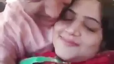 Pakistani boss secretary fondling sex in car video