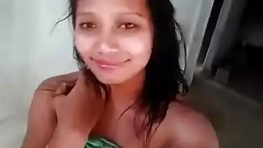 Hot girl Showing for Lover