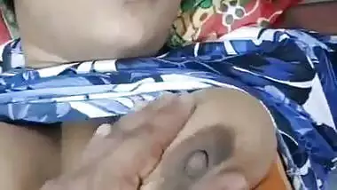 Squeezing a Tamil milf’s milky boobs