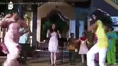 Big boobs 1st year college girl super hot sexi dance with hindi song