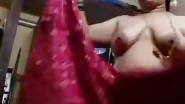 Chubby tamil wife undress