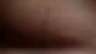 Desi gal shows perky XXX boobs in selfie video for her boyfriend