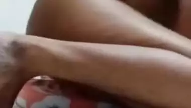 Indian bhabhi fucking pillow