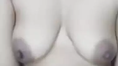 Stripchat young bhabhi showing topless body for money