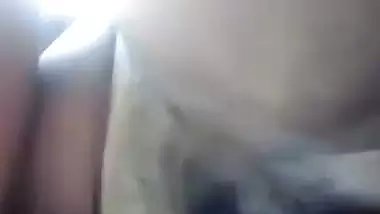 Big-tittied Desi hussy with huge breasts rubs her XXX pussy on cam