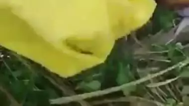 Voyeurist сaught on mms video Tamil wife outdoor fucking with best friend of husband