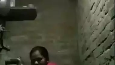 Tamil aunty sneaky sex with brother-in-law In outdoor caught on mms cam