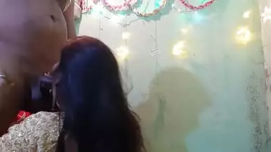 Desi Bhabhi is down for any XXX thing for money and even a blowjob