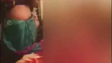 Mallu Aunty Nude Show And Boob Pressing By Hubby