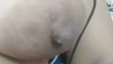 Sexy Bhabi Showing And Masturbating