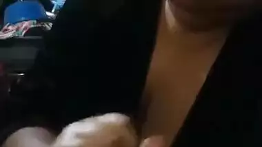 Sri Lankan Beautiful Office Girl with Sexy Eyes Giving a Sloppy Handjob to Her BF