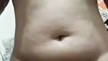 Big ass MILF sister naked after striptease viral MMS