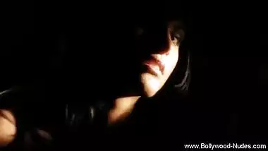 Absolutely Fabulous Indian MILF Babe