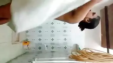 Bhabhi in bathroom