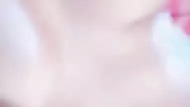 Married Indian girl shows tits but the video isn't for husband