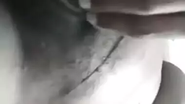 Slim Desi XXX wife shows her big boobs and plays with pussy on cam