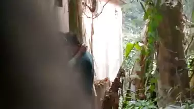 Young Desi woman doesn't know MMS voyeur makes XXX video of her fucking