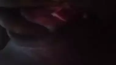 Chubby Desi belle finds courage to show her XXX assets on the camera