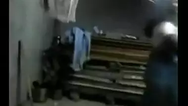 Northindia-Girl-Show-off-Outdoor