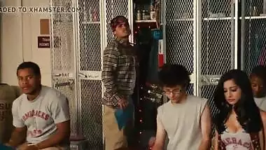 Noureen DeWulf - ''The Comebacks''