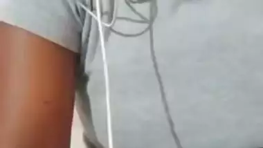 Desi chick's breasts are the great XXX pleaser for her MMS lover