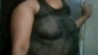 Desi bhabi Hotel room smacking