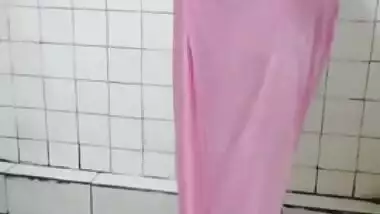 Fat Desi mom doesn't get totally naked washing body in shower sex clip