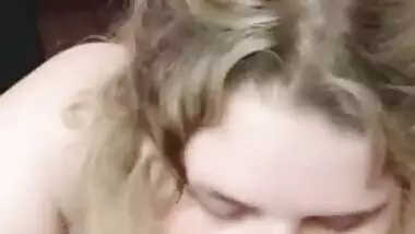 Min skolekammerat bad om at øve på min pik for en blowjob