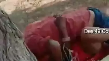 Desi village aunty caught fucking in khet