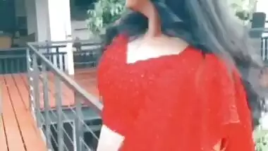 So Gorgeous Girlfriend with a Hairy Pussy Pics and Fucking Videos Part 1