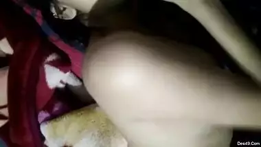 Indian babe with full lips has to expose XXX tits to earn some money