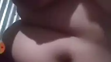 Today Exclusive-horny Desi Girl Showing Her Boobs And Pussy On Video Call Part 2