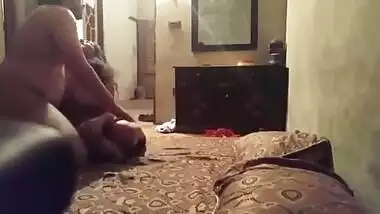 Desi MILF has nothing against XXX sex video to become MMS on Internet