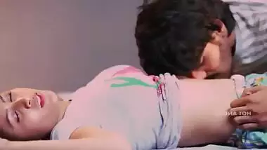 Indian Hot Romantic Pinky Bhabhi Sex With His Boyfriend in VIllage bdmusicz.com