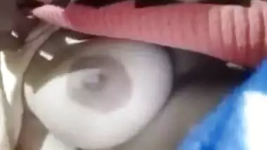 Juicy Desi XXX girl shows her big boobs to lover on video call