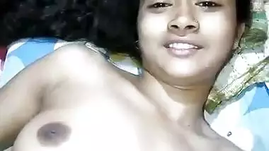 Nude Bengali married girl teasing MMS