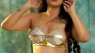 Desi sexy model hot bkni