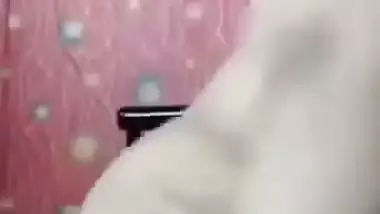 Viral tanker Bengali MILF fingering on video call