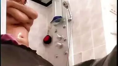 Homemade indian sex bhabhi in shower mms