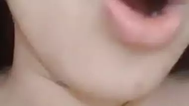 Desi chick can't say no to XXX viewers who wait for another MMS video