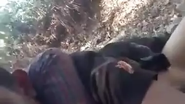 Desi couyple fucking outdoor