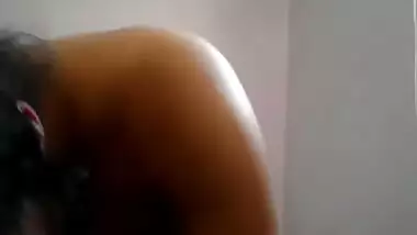 Desi porn clip of a big wobblers aunty having joy with a lascivious college boy