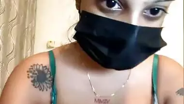 Tattooed Stripchat girl naked show private video