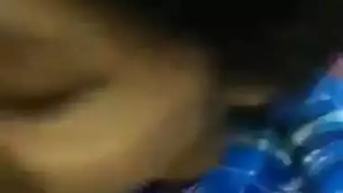 Skinny Desi girlfriend gets her XXX hairy pussy fucked by her boyfriend MMS