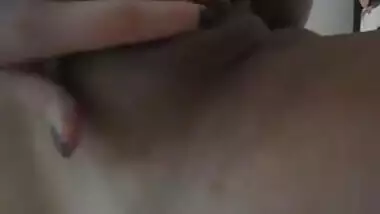 Teen selfie masturbate