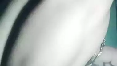 Amateur video of teen Indian in pink bra who masturbates pussy in room