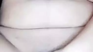 Hot girl opening shirt and sitting nude for fingering