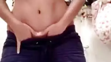 Big boobs desi young girl showing