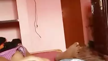 Indian aunty giving dick oil massage