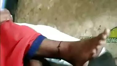 Viral xxx video of a pervert fucking his desi cousin